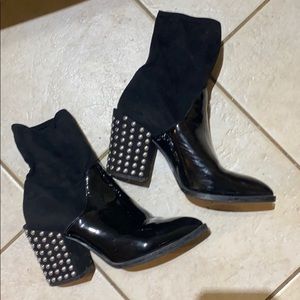 The Wishbone collection leather boots